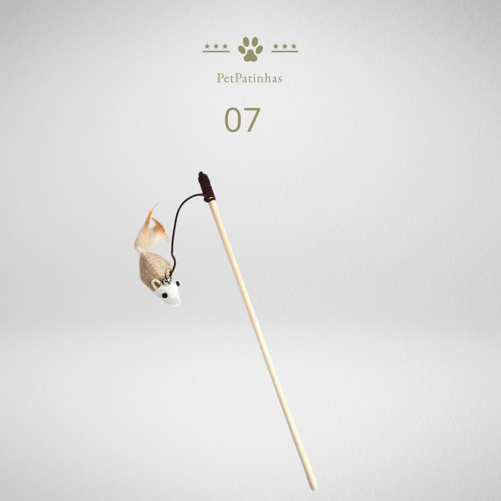 Baguette à plumes interactive pour chats