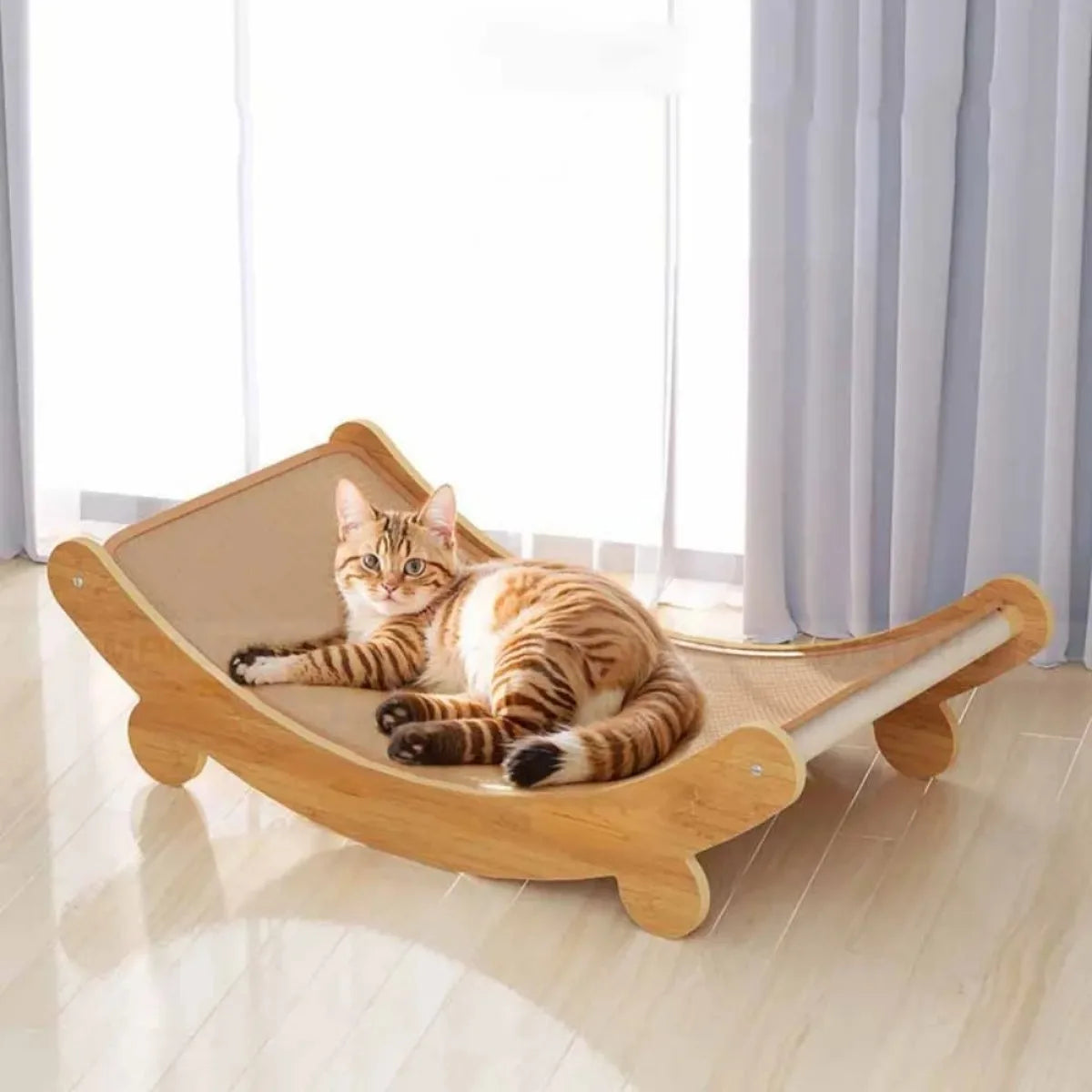 Griffoir multifonctionnel en bois pour chat
